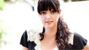Women to Follow on Twitter - Sophia Rivka Rossi